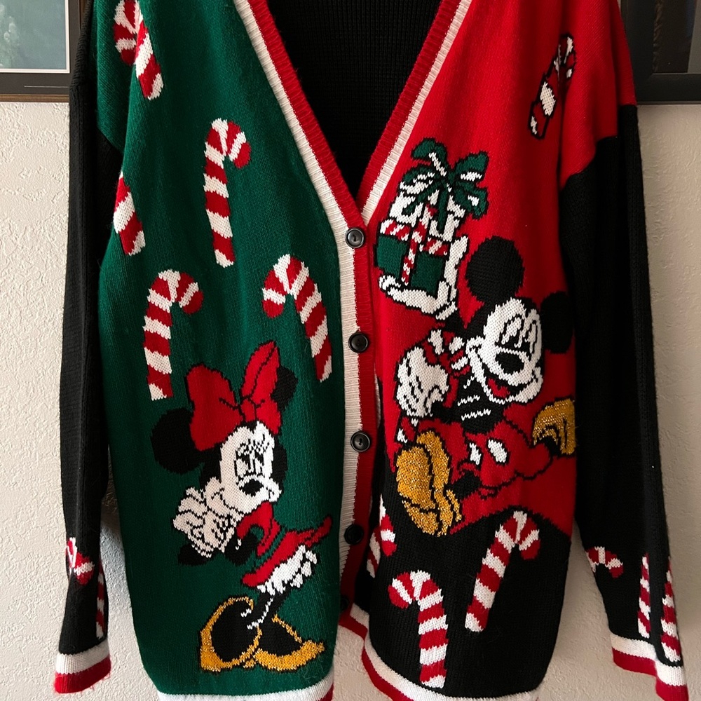 🖤 Vintage Disney Holiday Cardigan 🖤